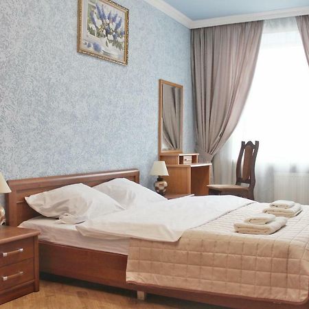Квартира В Центрі Львова Вулиця Міцкевича 5, Простора З Гарним Видом На Місто Экстерьер фото