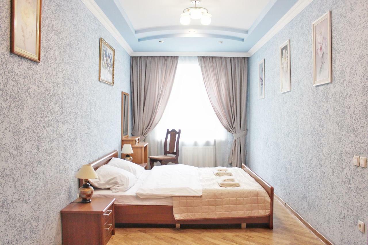 Квартира В Центрі Львова Вулиця Міцкевича 5, Простора З Гарним Видом На Місто Экстерьер фото